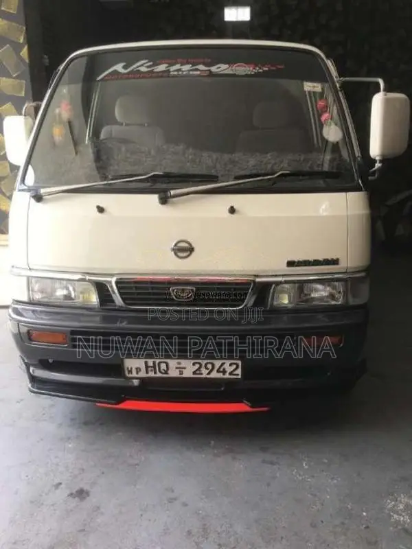 Nissan Caravan 1999 Van (Used)