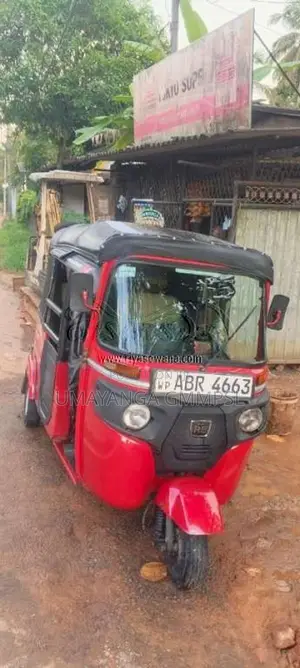 Bajaj 4 Stroke 2018 Three Wheel (Used)