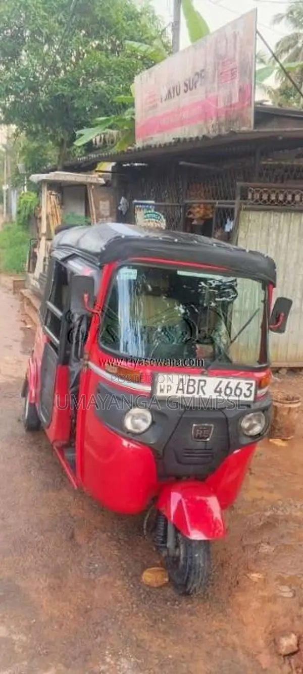 Bajaj 4 Stroke 2018 Three Wheel (Used)
