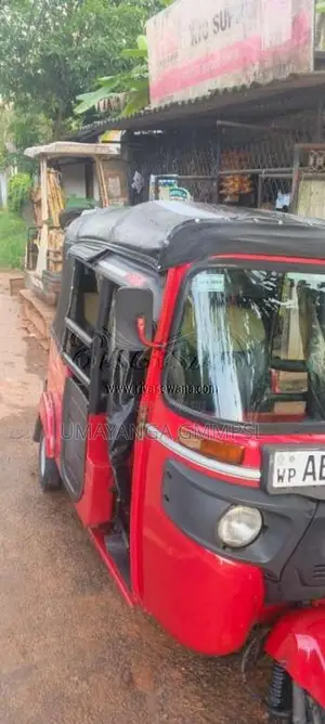 Bajaj 4 Stroke 2018 Three Wheel (Used)