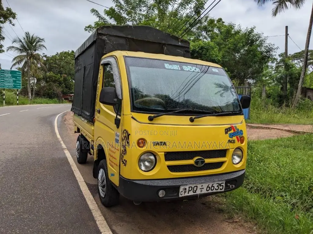 Tata Dimo Batta 2011 Lorry (Used)