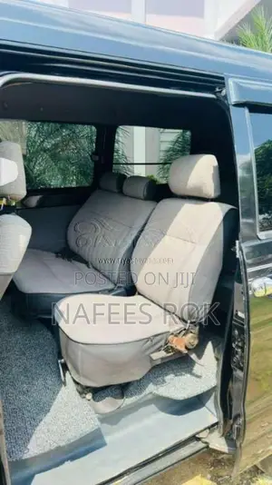 Toyota Noah Kr41 2004 Van (Used)