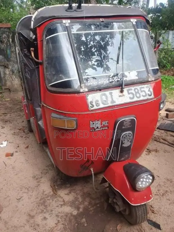 Bajaj 2 Stroke 2006 Three Wheel (Used)
