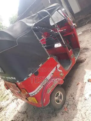 Bajaj 2 Stroke 2006 Three Wheel (Used)