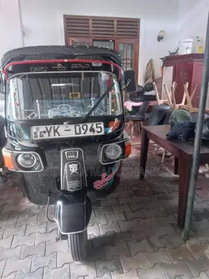 Bajaj 4 stroke 2012 Three Wheel (Used)