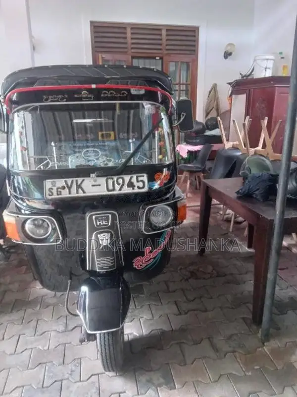 Bajaj 4 stroke 2012 Three Wheel (Used)