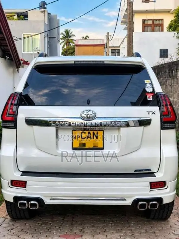 Toyota Land Cruiser Prado 150 5 Forward 2015 SUV (Used)