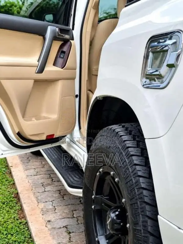 Toyota Land Cruiser Prado 150 5 Forward 2015 SUV (Used)