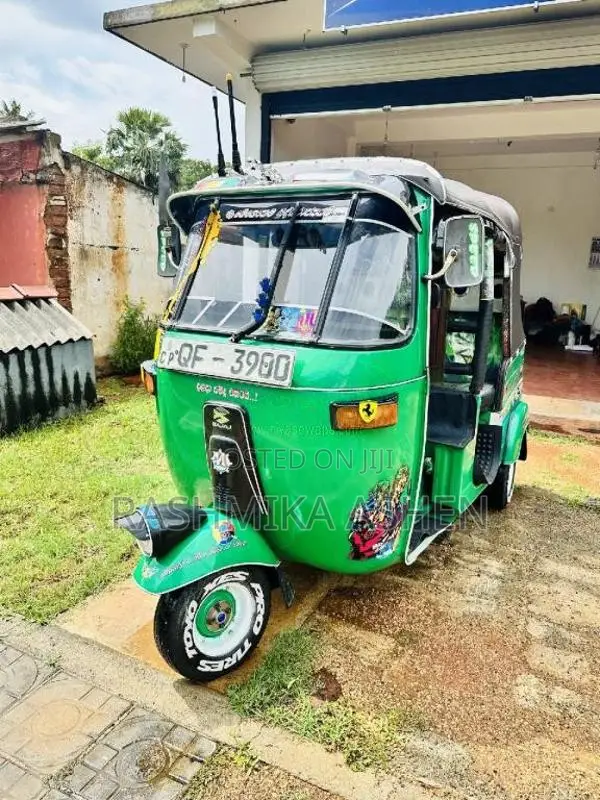 Bajaj 2 Stroke 2006 Three Wheel (Used)