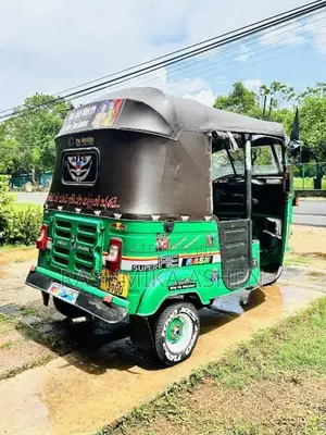 Bajaj 2 Stroke 2006 Three Wheel (Used)