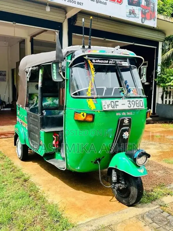 Bajaj 2 Stroke 2006 Three Wheel (Used)