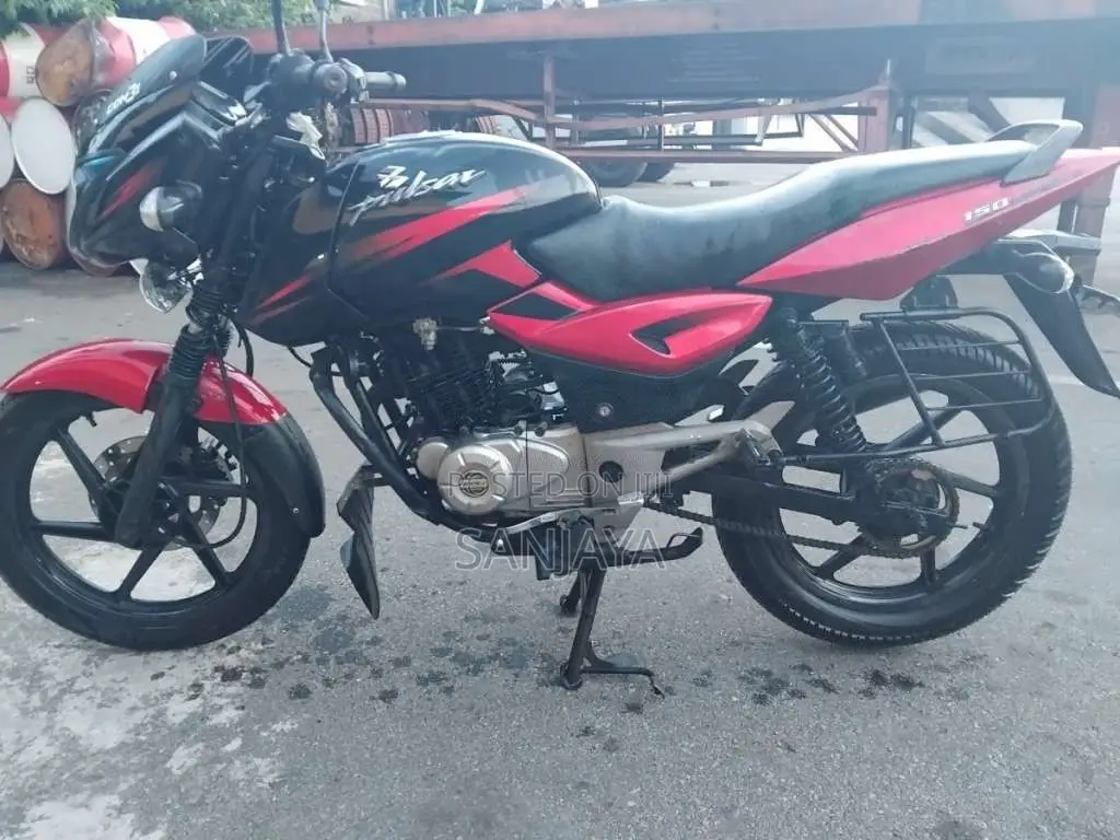 Bajaj Pulsar 150 2017 motorcycle (Used)