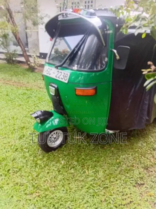 Bajaj RE 2 Stroke 2000 Three Wheel (Used)