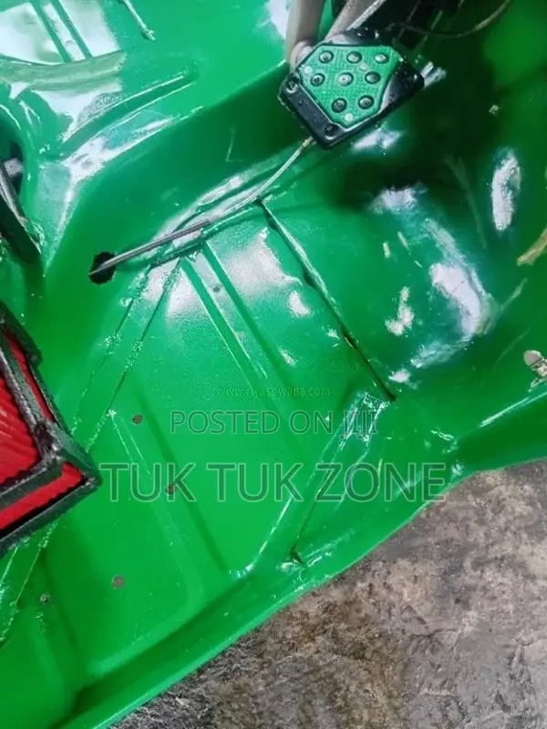 Bajaj RE 2 Stroke 2000 Three Wheel (Used)