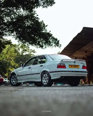 BMW E36 320i 1991 Car (Used)