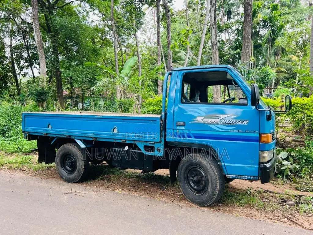 Isuzu ELF 1987 Lorry (Used)
