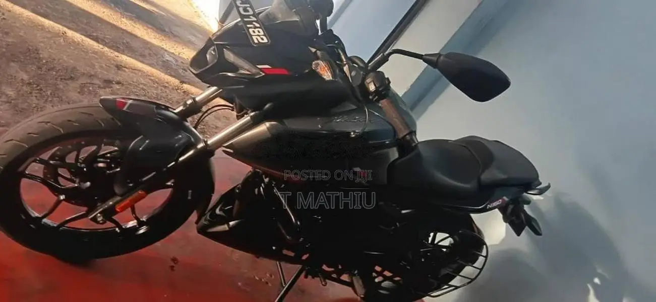 Bajaj N160 2025 Motorbike (Used)