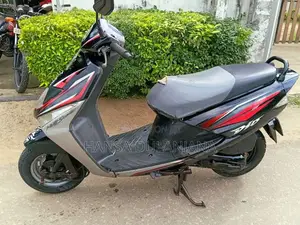 Honda Dio 2000 Motorbike (Used)