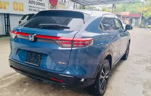 Honda Vezel Z Play 2024 SUV (Used)