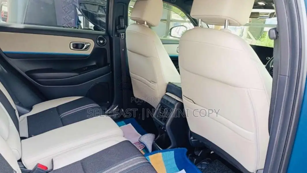 Honda Vezel Z Play 2024 SUV (Used)