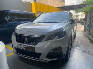 Peugeot 5008 2019 SUV (Used)