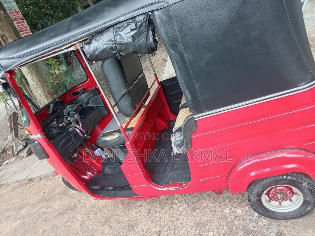 Bajaj RE 4 Stroke 2015 Three Wheel (Used)