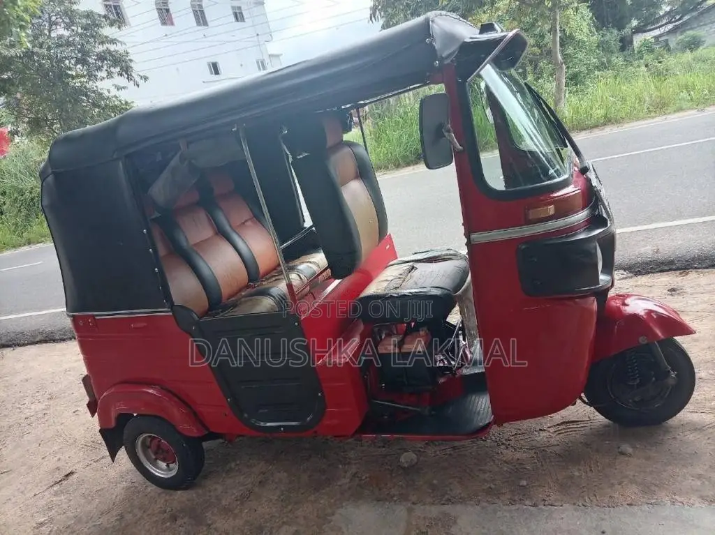 Bajaj RE 4 Stroke 2015 Three Wheel (Used)