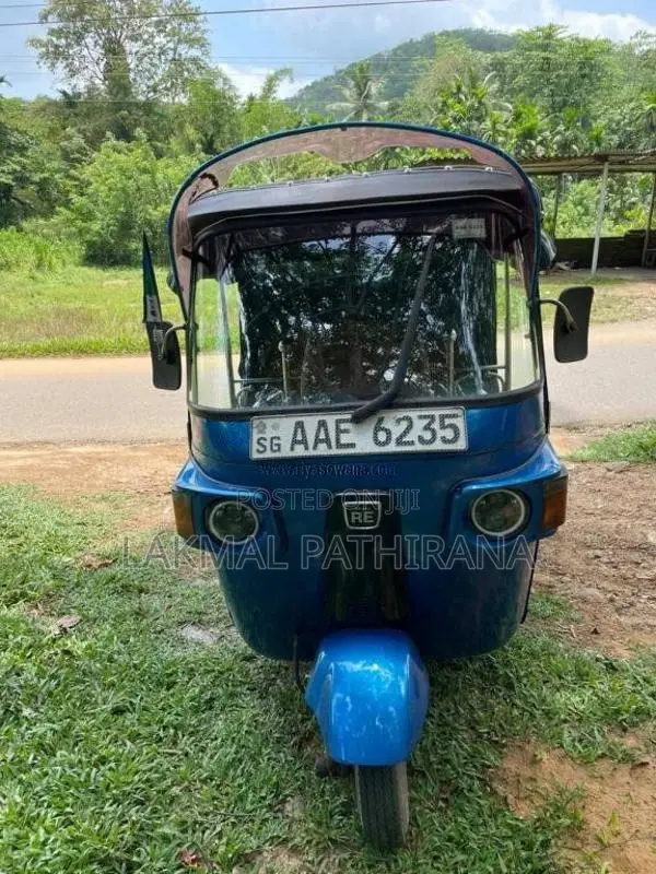 Bajaj 4 stroke 2013 Three Wheel (Used)