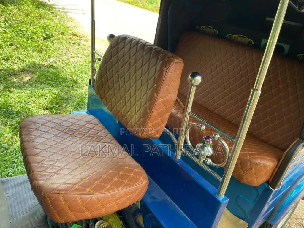 Bajaj 4 stroke 2013 Three Wheel (Used)