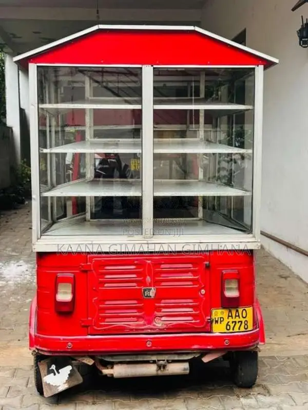 Bajaj RE 205 2012 Three Wheel (Used)