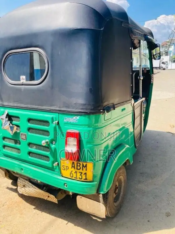 Bajaj 4 Stroke 2016 Three Wheel (Used)