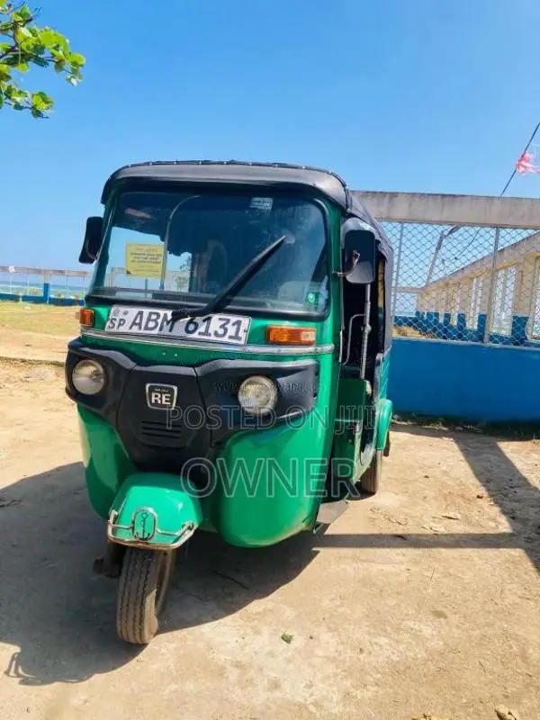 Bajaj 4 Stroke 2016 Three Wheel (Used)