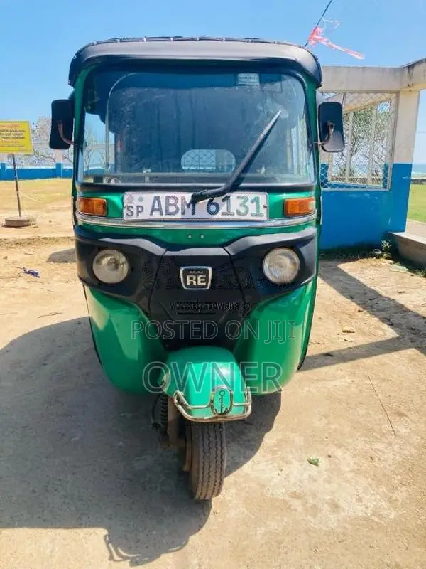 Bajaj 4 Stroke 2016 Three Wheel (Used)