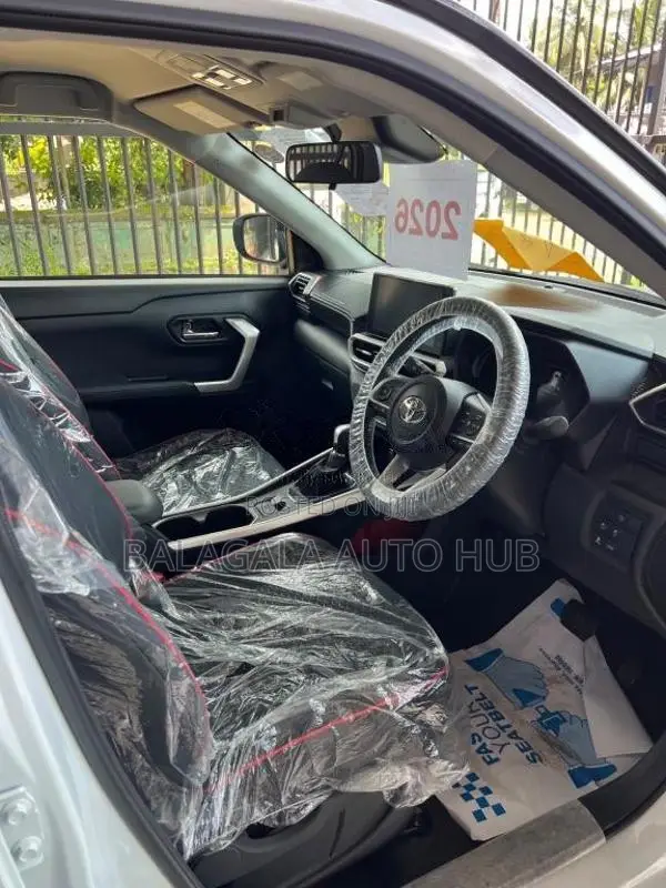 Toyota Raize Hybrid 2026 SUV Unregistered (Recondition)