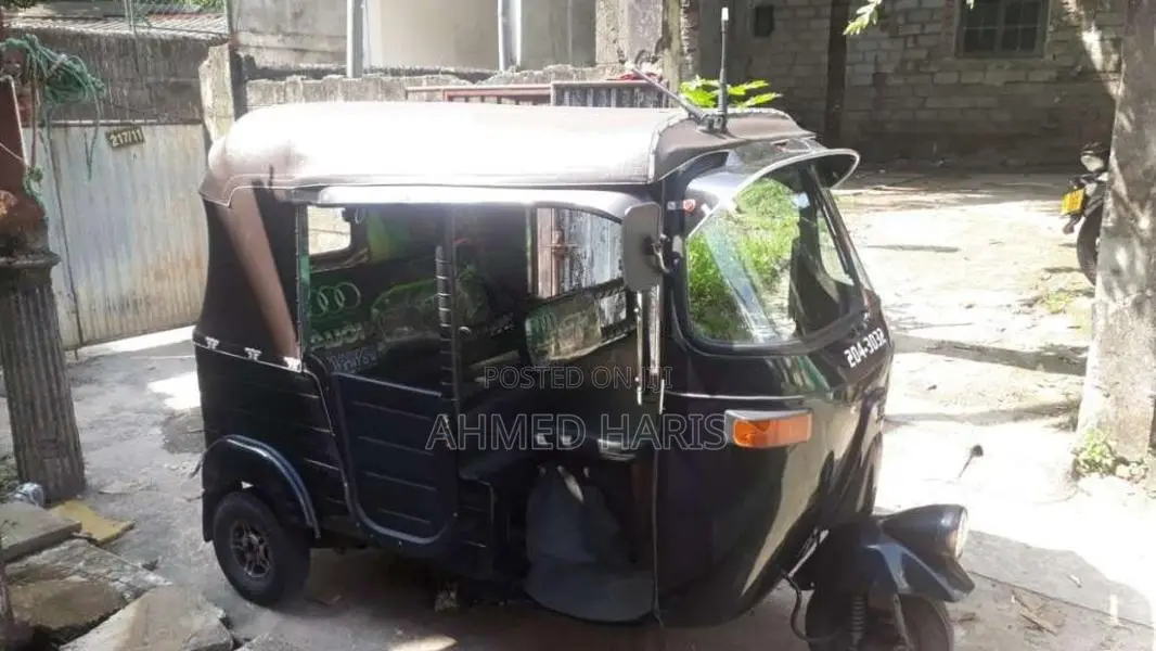 Bajaj 2 Stroke 1998 Three Wheel (Used)