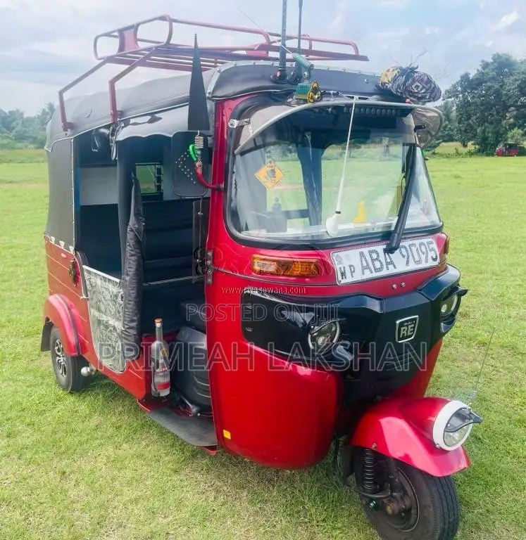 Bajaj RE 205 2015 Three Wheel (Used)