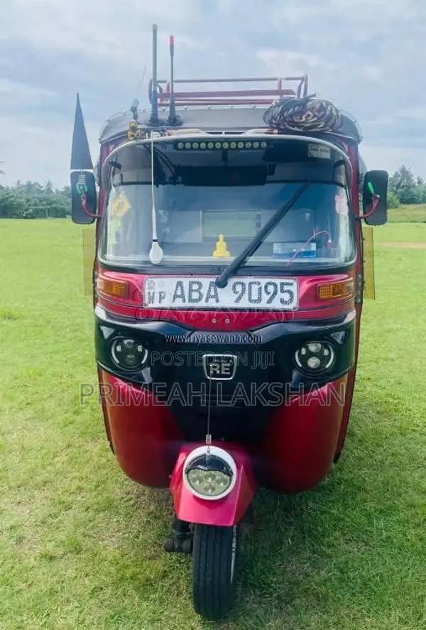 Bajaj RE 205 2015 Three Wheel (Used)