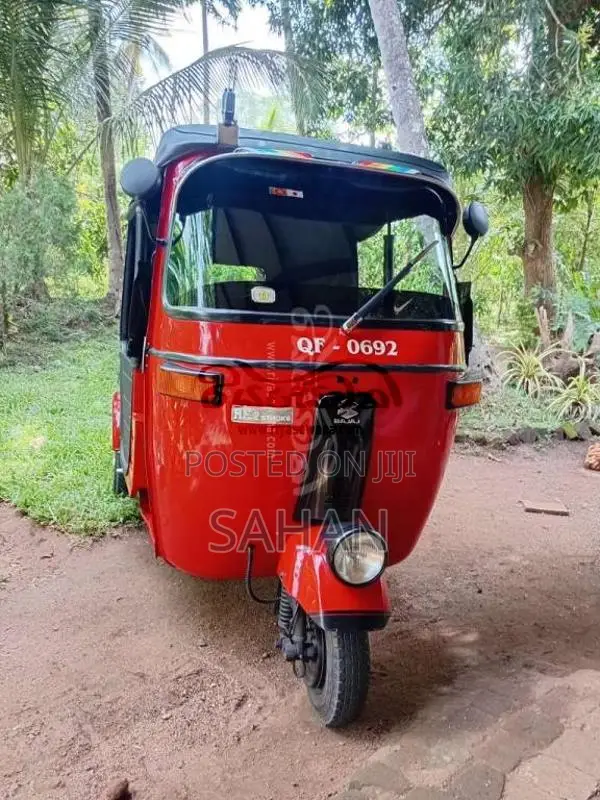 Bajaj 2 Stroke 2006 Three Wheel (Used)
