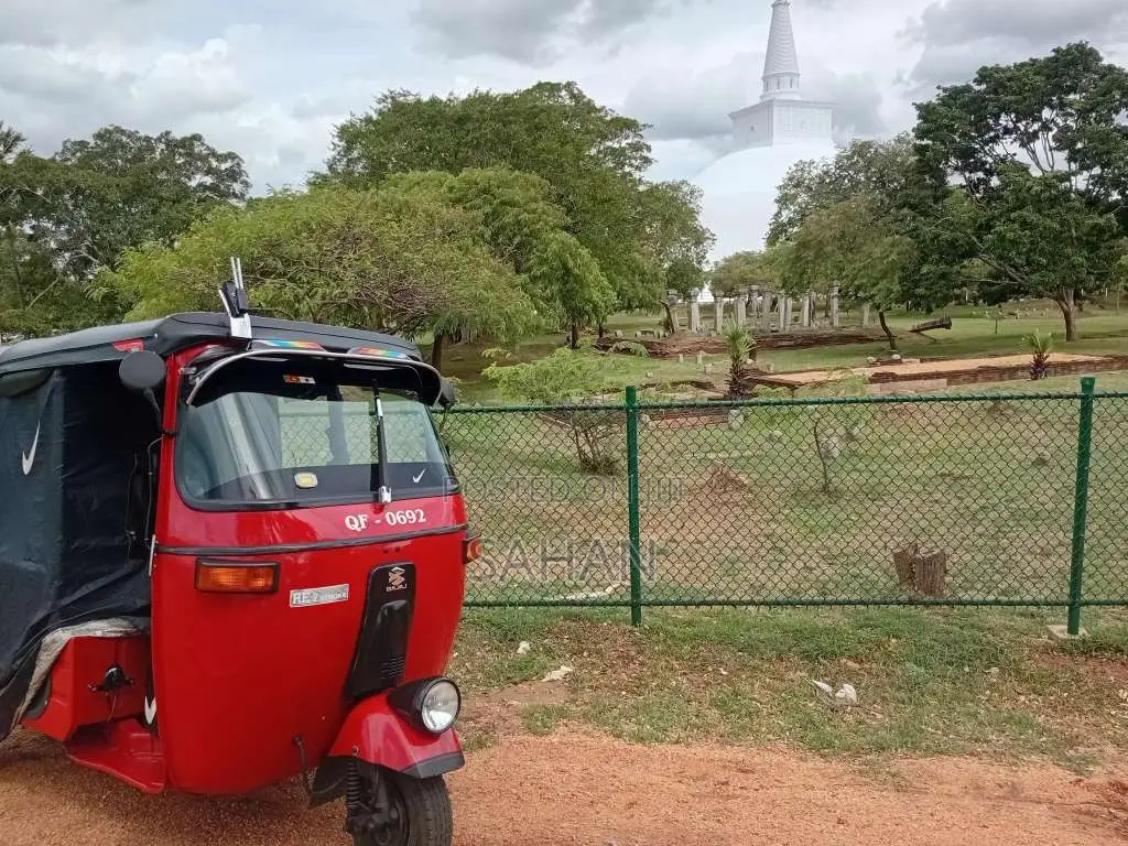 Bajaj 2 Stroke 2006 Three Wheel (Used)