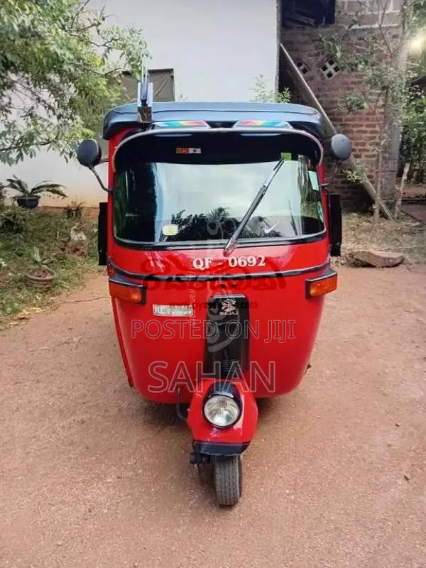 Bajaj 2 Stroke 2006 Three Wheel (Used)