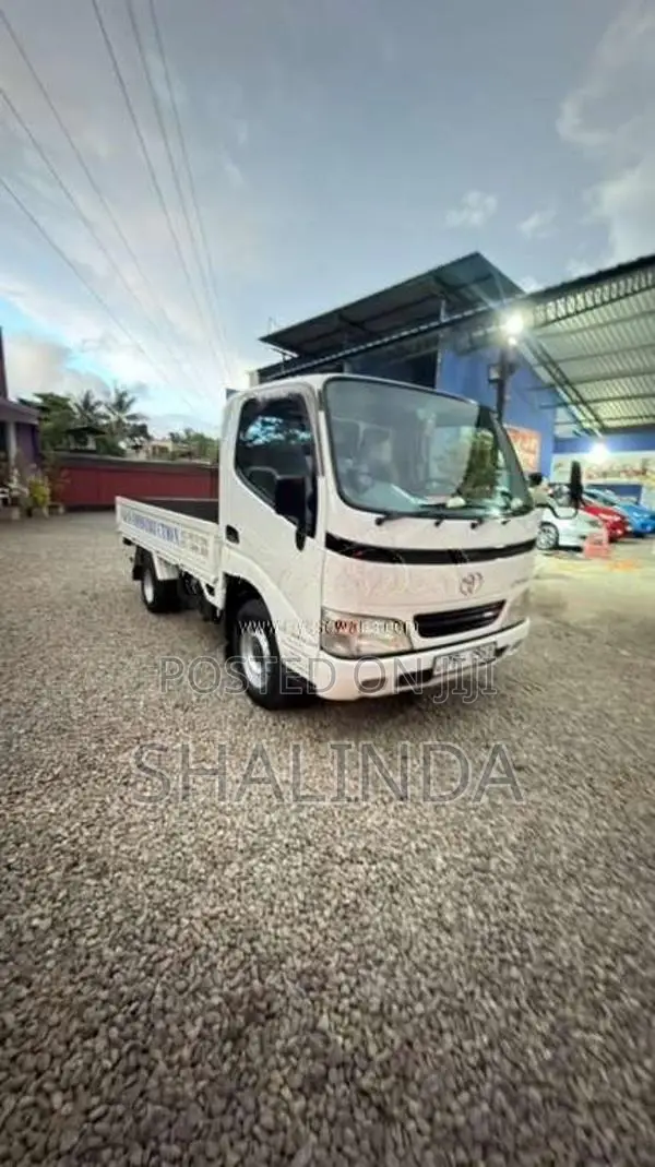 Toyota Dyna 2006 Lorry (Used)