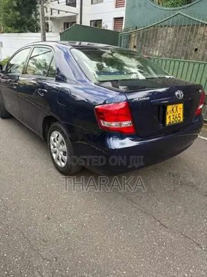 Toyota Axio 2011 Car (Used)
