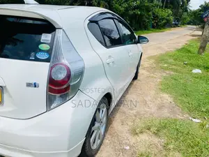 Toyota Aqua 2012 Car (Used)