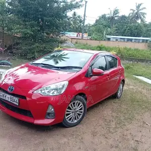 Toyota Aqua 2014 Car Unregistered (Recondition)