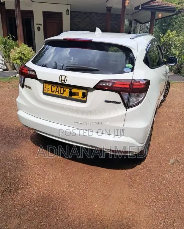 Honda Vezel Orange 2014 SUV (Used)