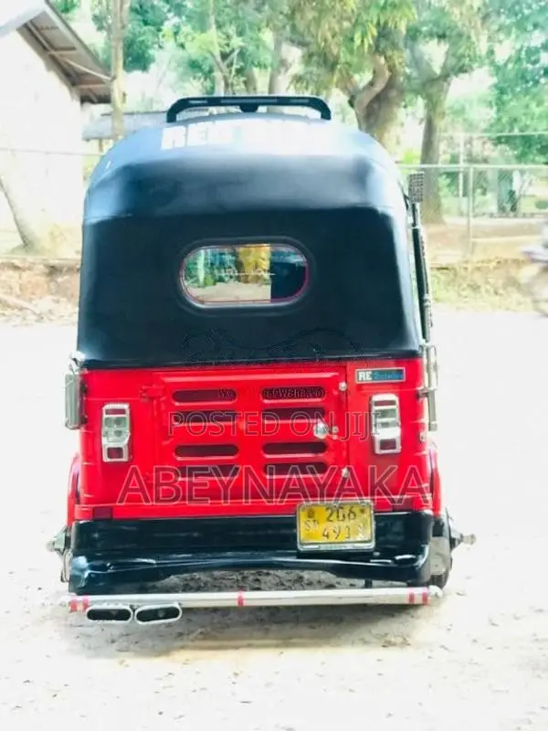 Bajaj 2 stroke 2000 Three Wheel (Used)