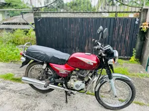 Bajaj Boxer 2004 Motorbike (Used)
