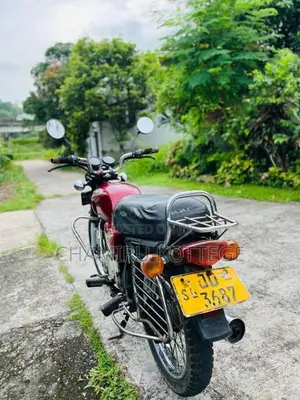 Bajaj Boxer 2004 Motorbike (Used)