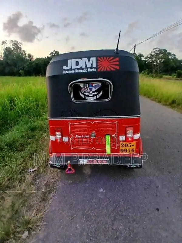 Bajaj RE 1999 Three Wheel (Used)