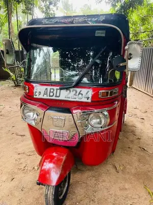 Bajaj 4 Stroke 2015 Three Wheel (Used)